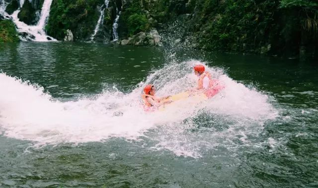 天目大峡谷旅游攻略_浙江西天目山旅游攻略_浙江天目西西山古树农家乐