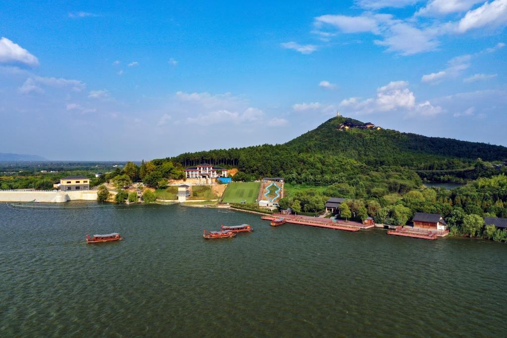 湖州有什么景点好玩的_湖州莫干山哪里好玩_有湖州居住证可以上湖州牌吗