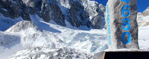 玉龙雪山山路_玉龙雪山了旅游攻略_雪山攻略玉龙旅游路线