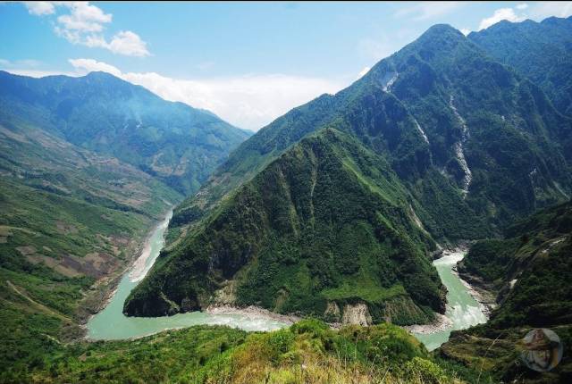 最美的国内旅游景区_国内旅游景色最美的地方_国内最美的旅游景点