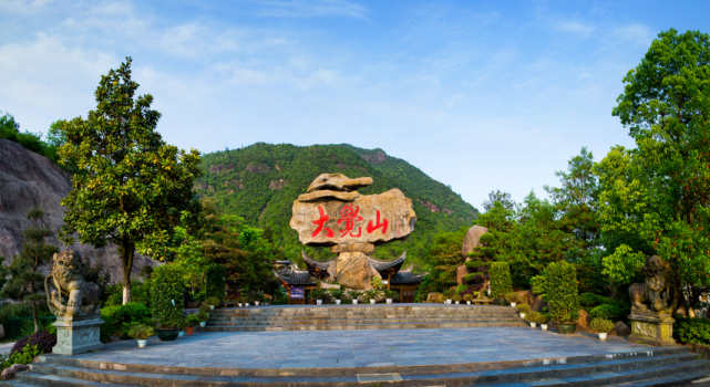 好玩景点江西有哪些_江西哪里好玩的景点_江西好玩的风景